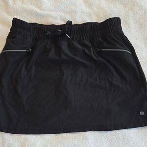 Stylish Black Mini Skirt with Pockets